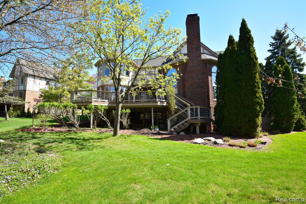5687 GREENHILL Drive, Troy, MI 48098 — Photo 45