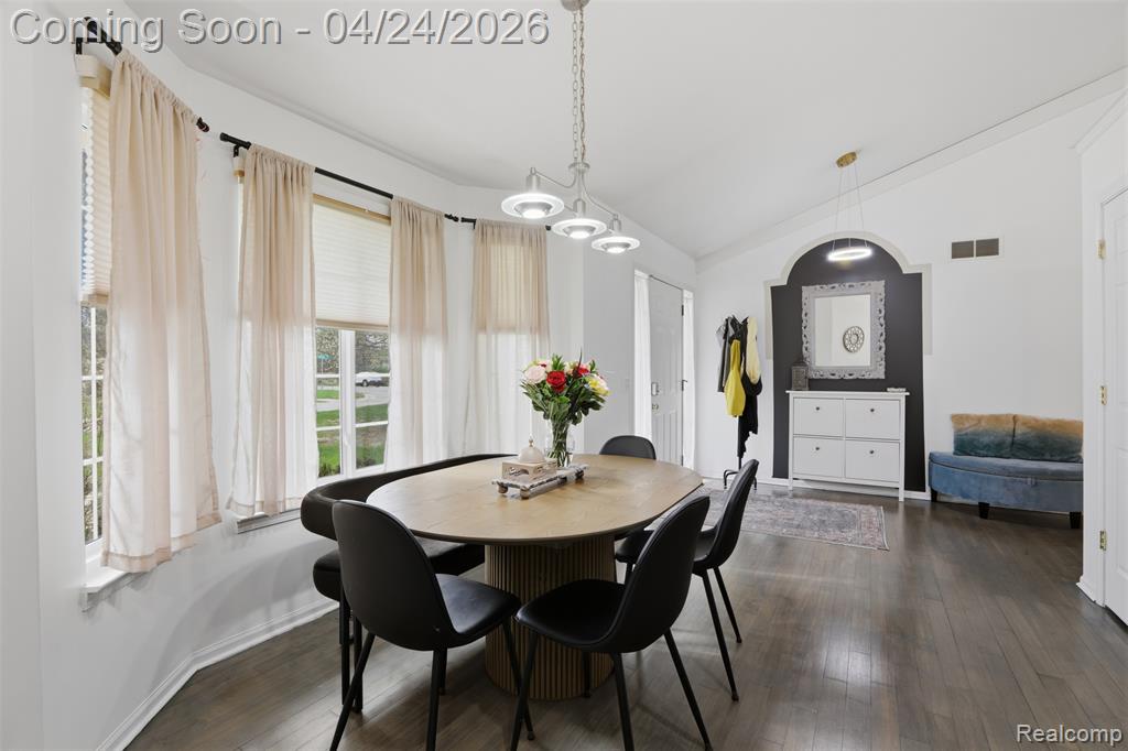 3300 Viking Drive, Commerce Twp, MI 48390 — Photo 12