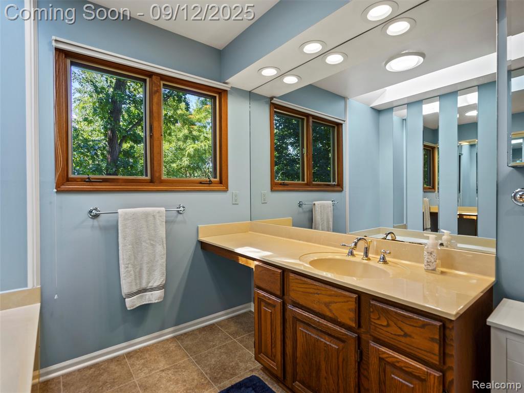 5025 Timberway Trail, Clarkston, MI — Photo 14