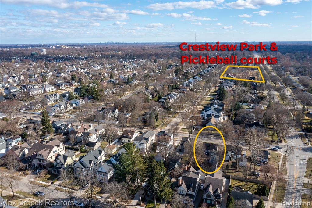 850 W LINCOLN Street, Birmingham, MI 48009 — Photo 36