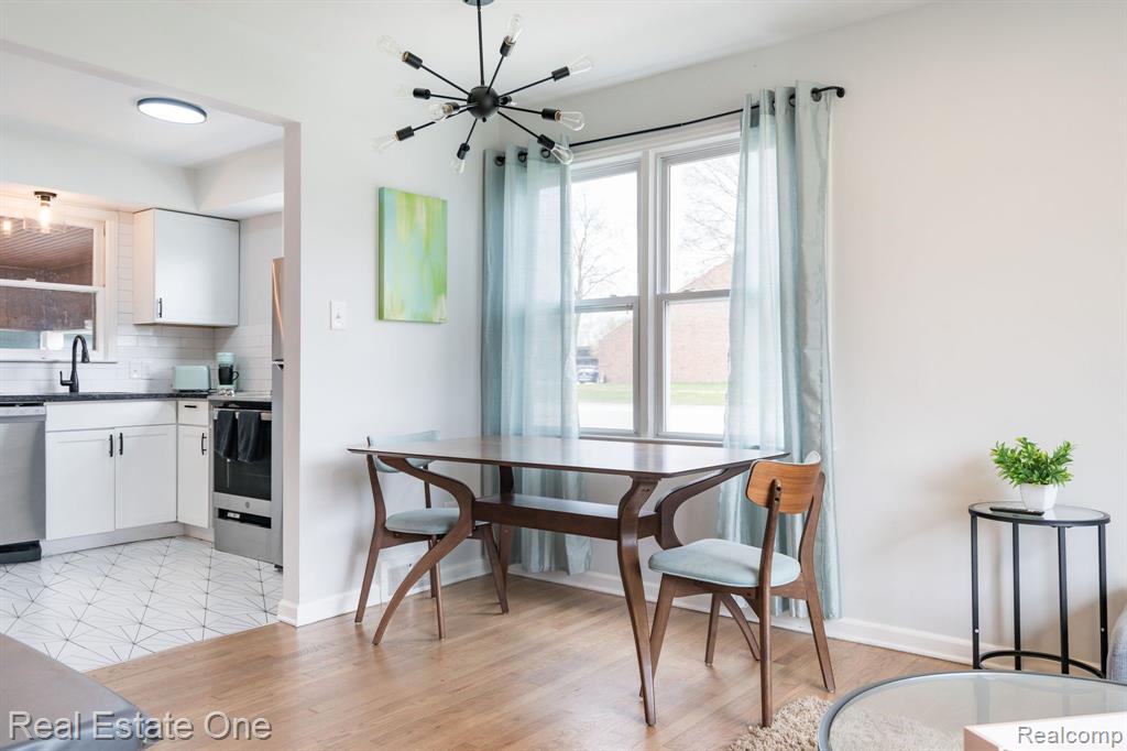 4727 OLIVIA AVENUE, Royal Oak, MI 48073 — Photo 8
