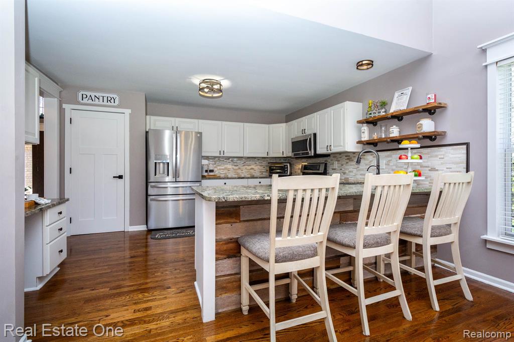 60608 S LYON Trail, South Lyon, MI 48178 — Photo 13