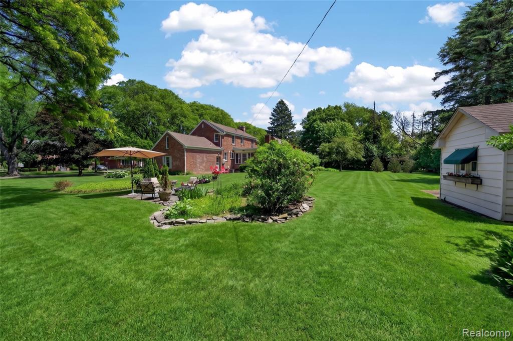 18577 San Jose Boulevard, Lathrup Village, MI 48076 — Photo 29