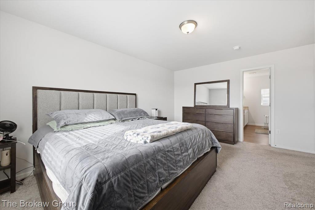 2222 Champion Drive, Burton, MI 48519 — Photo 38