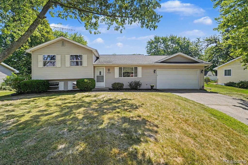 7083 Fairgrove Drive, Swartz Creek, MI 48473 — Photo 2