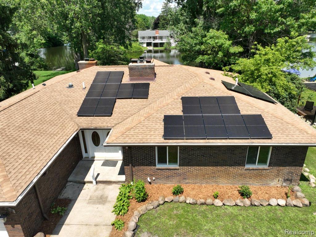 6523 ELLINWOOD Drive, White Lake, MI 48383 — Photo 3