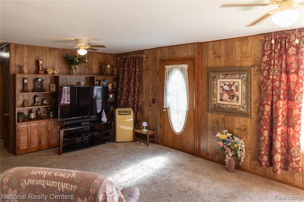 21106 Spears Road, Pinckney, MI 48169 — Photo 8