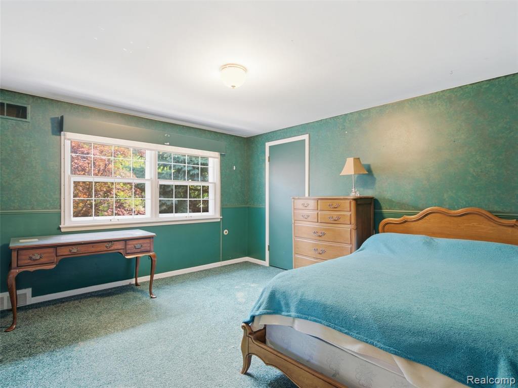 883 Briarcliff Drive, Grosse Pointe, MI 48236 — Photo 27