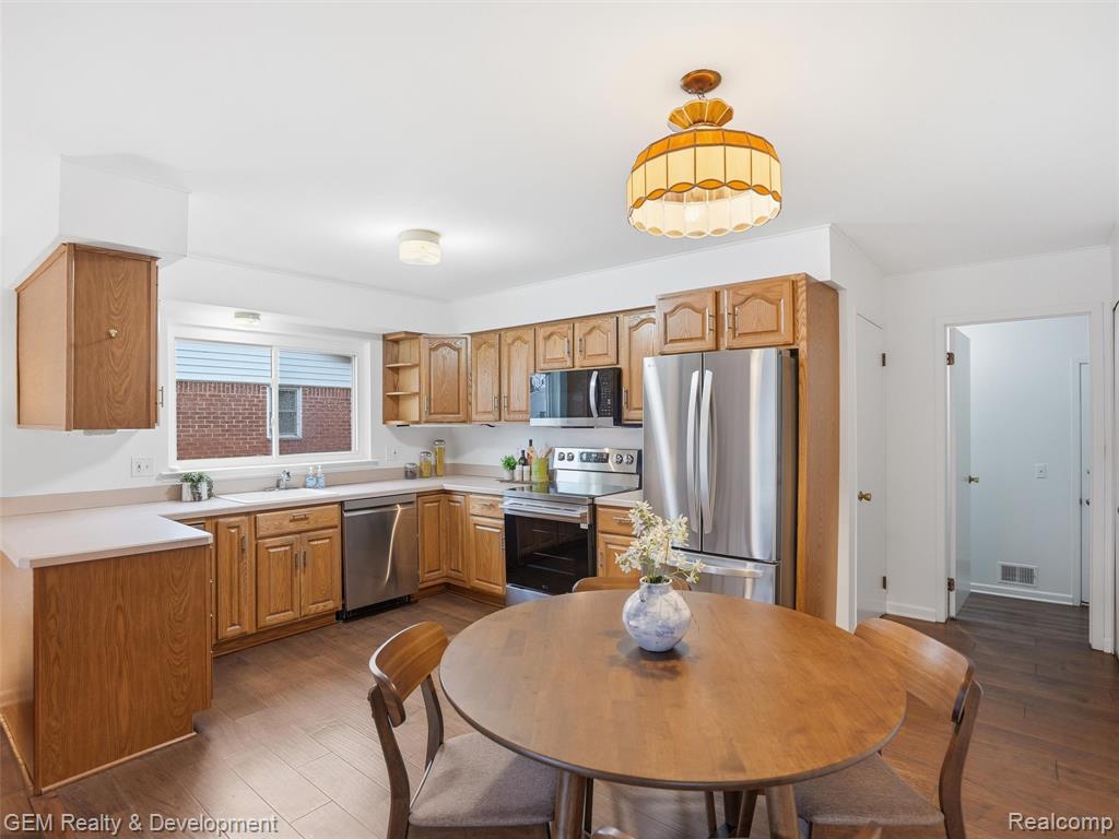 6366 Winter Drive, Canton, MI 48187 — Photo 12