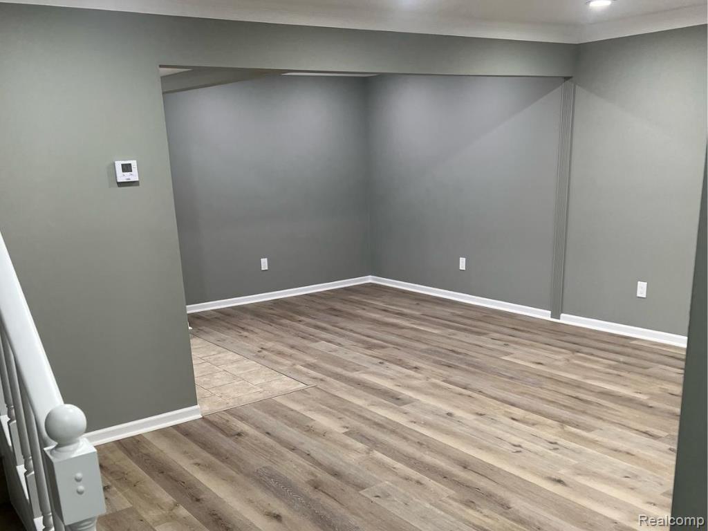 29600 CITY CENTER Drive, 4, Warren, MI 48093 — Photo 10