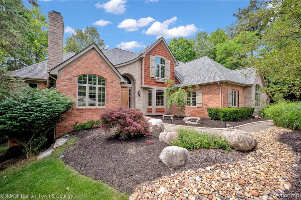 520 Iroquois Court, Oxford, MI 48371 — front exterior