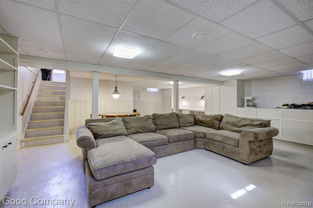 705 BUTTERNUT Avenue, Royal Oak, MI 48073 — Photo 25