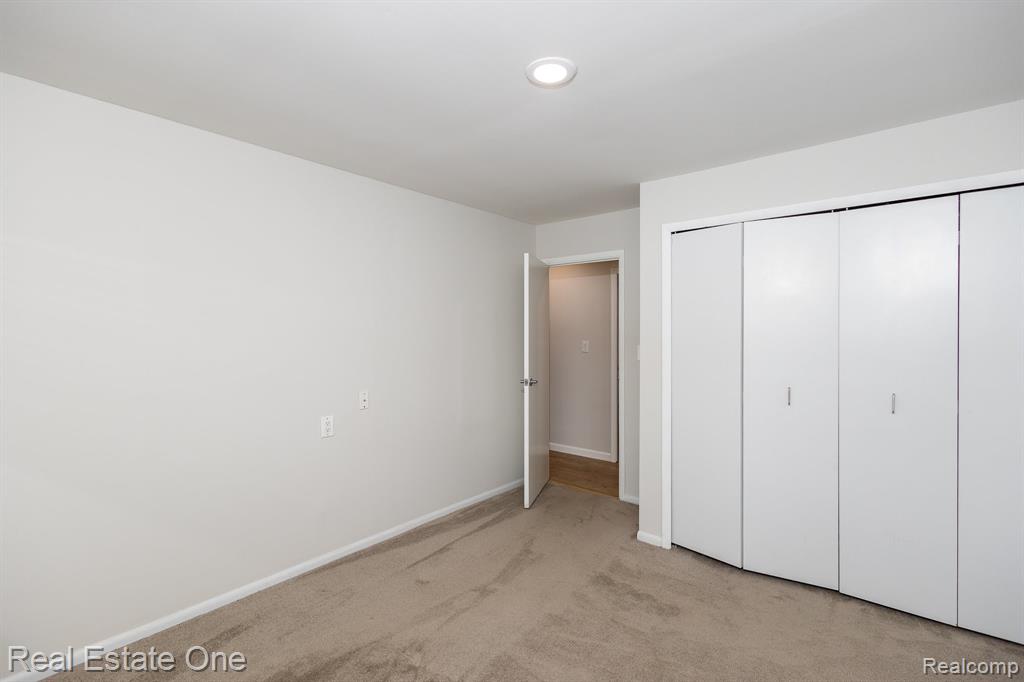 6407 Buxton Court, West Bloomfield, MI — Photo 34