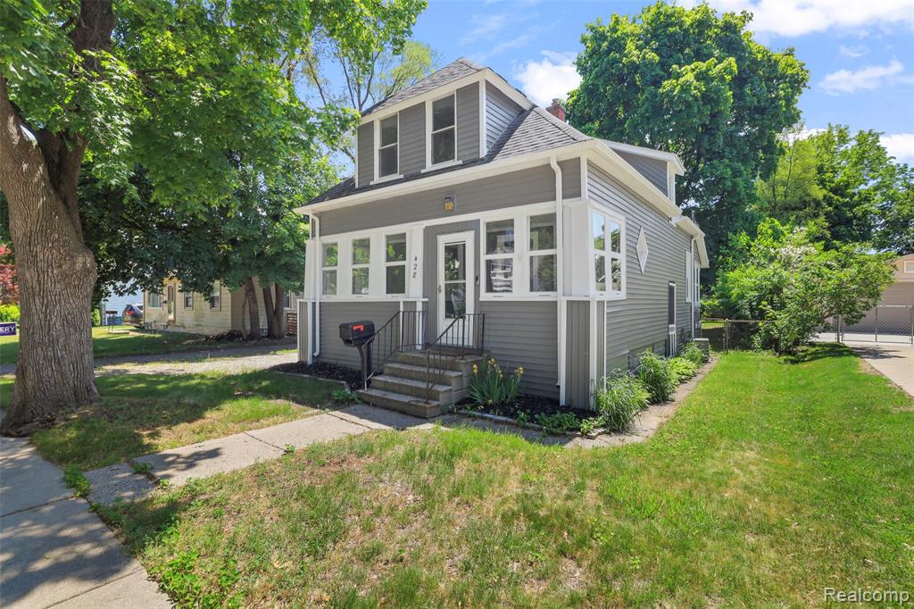 428 Bauman Avenue, Commerce Twp, MI — Photo 2