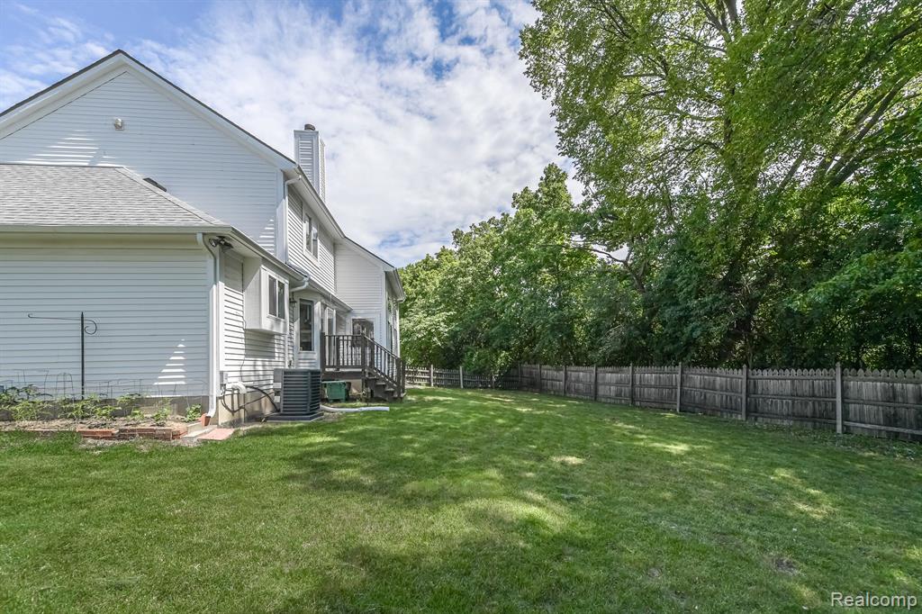 5842 GLEN CREEK Court, Ann Arbor, MI 48108 — Photo 36
