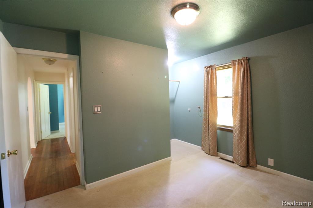 802 W Oak Street, Vassar, MI 48768 — Photo 13