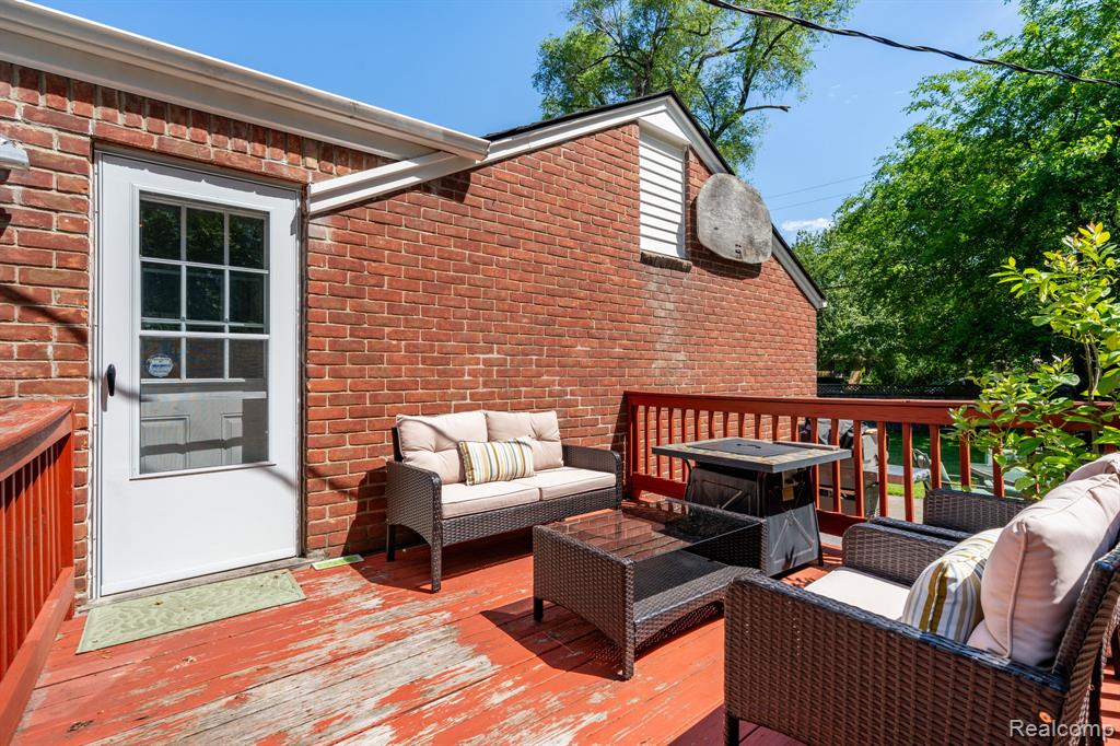 28090 Sunset Boulevard W, Lathrup Village, MI 48076 — Photo 31