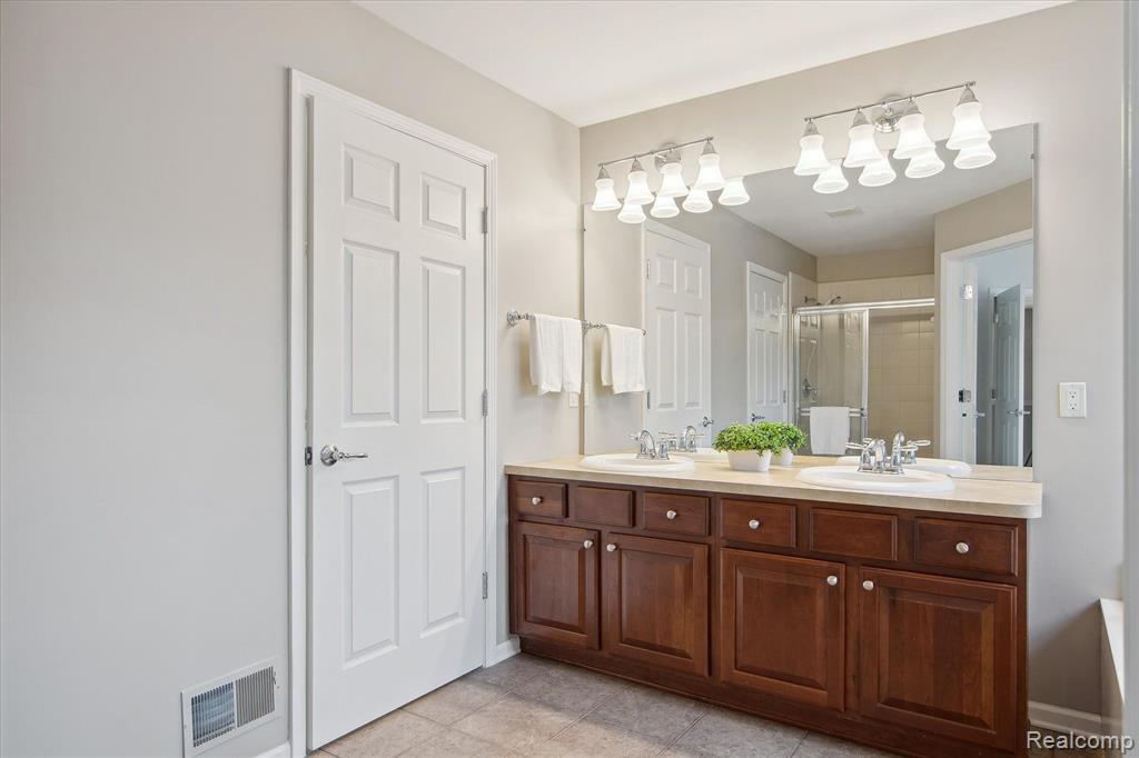 1902 PADDOCK Lane, Canton, MI 48188 — Photo 24