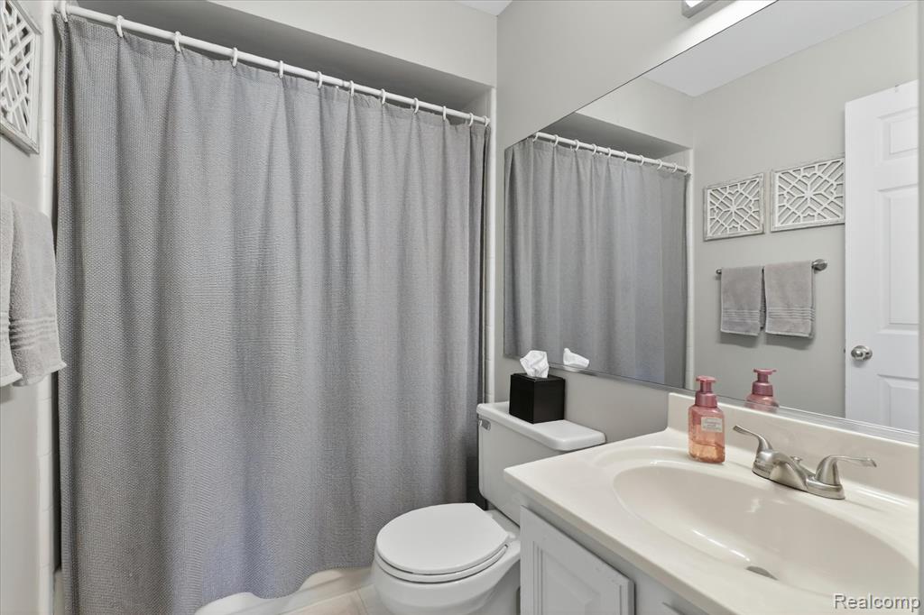 7071 Foxcreek Drive, Canton, MI 48187 — Photo 39