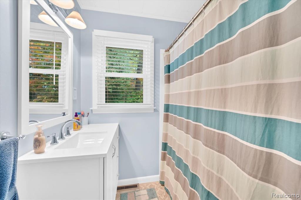 5036 Lakeshore Road, Lexington, MI 48450 — Photo 19
