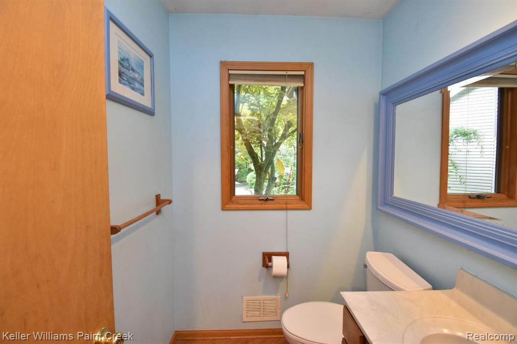 713 KNIBBE Road, Lake Orion, MI 48362 — Photo 22
