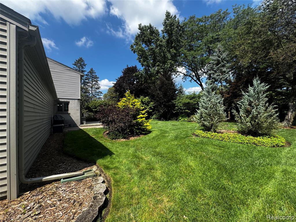 42098 Banbury Road, Northville, MI — Photo 33