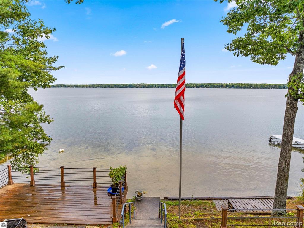 7269 Shore Road NE, Kalkaska, MI 49646 — Photo 5