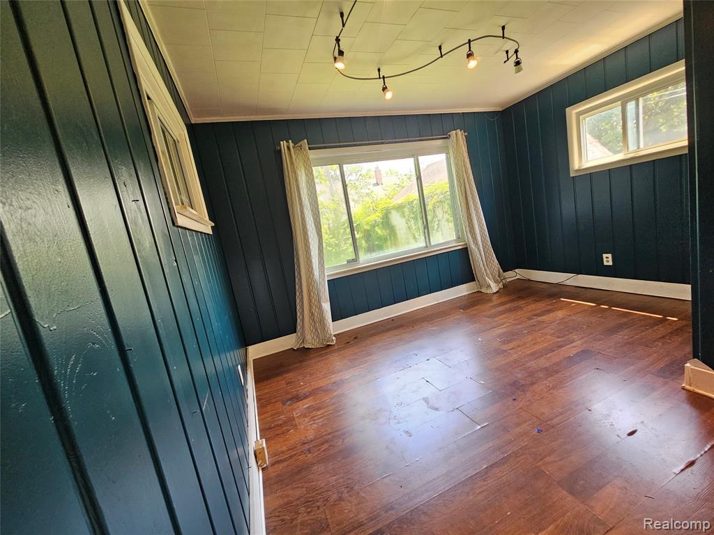 607 Roome Court, Flint, MI 48503 — Photo 20