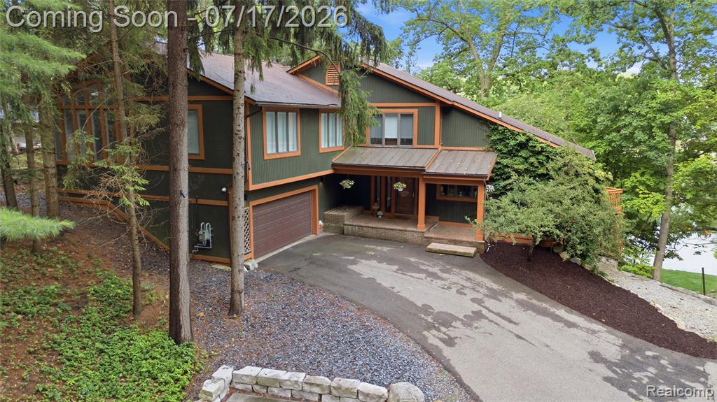 7375 Parkwood Drive, Fenton, MI 48430 — Photo 53
