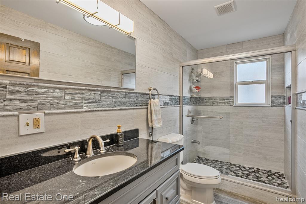 6067 N Vernon Street, Dearborn Heights, MI 48127 — Photo 28