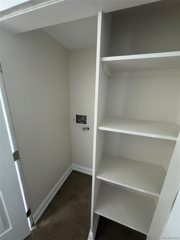 250 E Harbortown Drive, 905, Detroit, MI 48207 — Photo 17