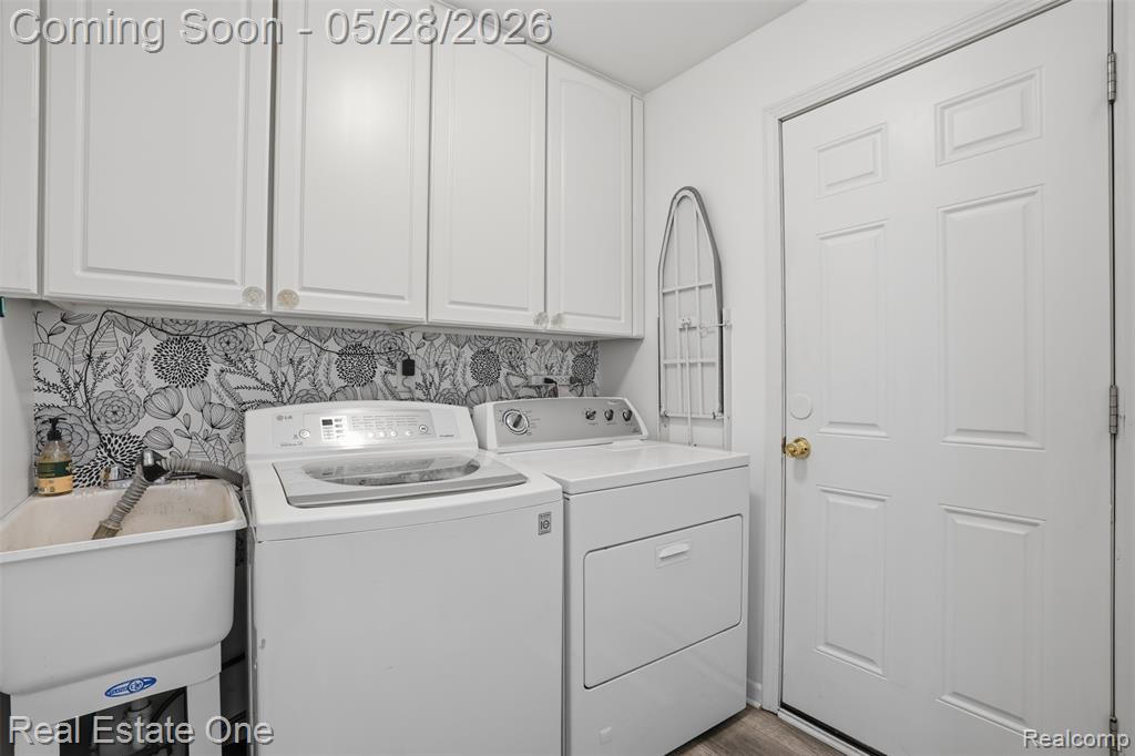 265 Winslow Circle, Commerce Twp, MI 48390 — Photo 16