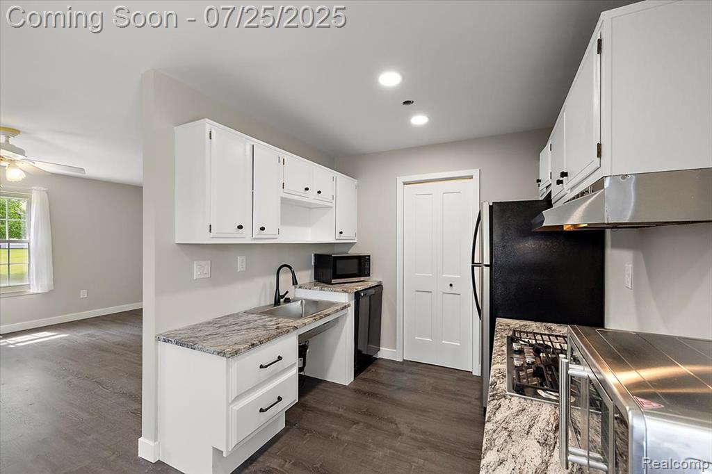 39869 Village Wood Lane, Novi, MI — Photo 19