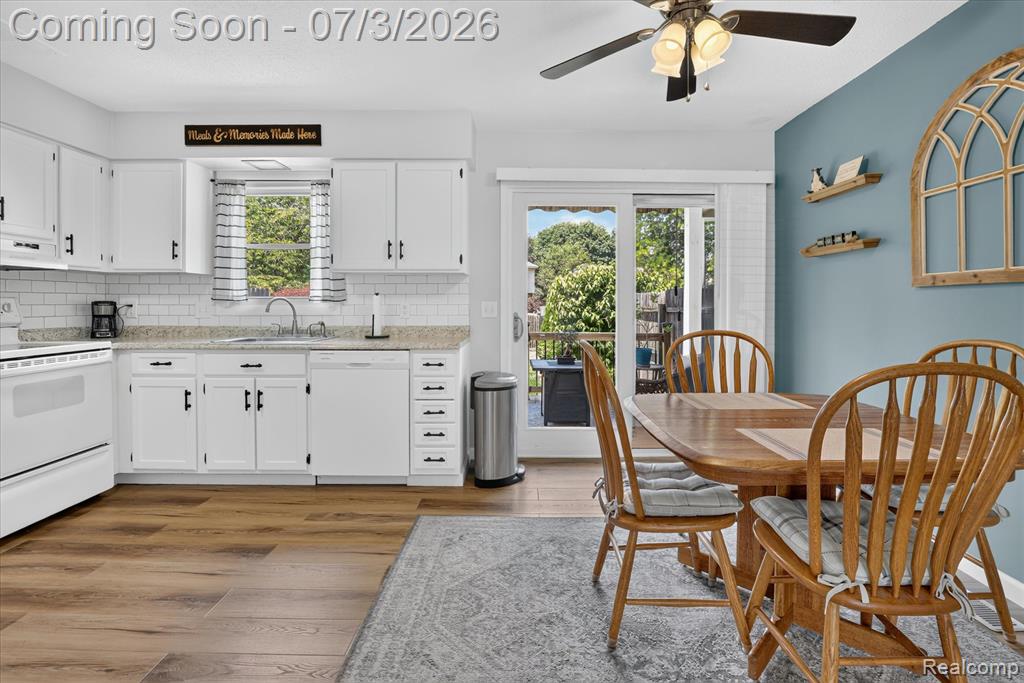 13274 Lake Point Boulevard, Belleville, MI 48111 — Photo 21