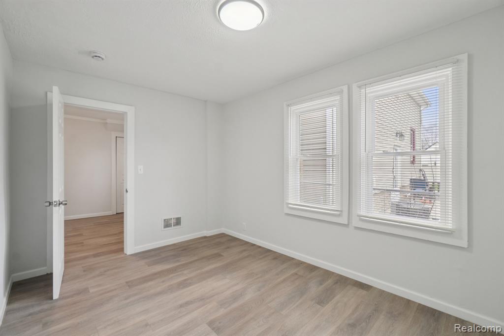 8619 Lozier Avenue, Warren, MI 48089 — Photo 13