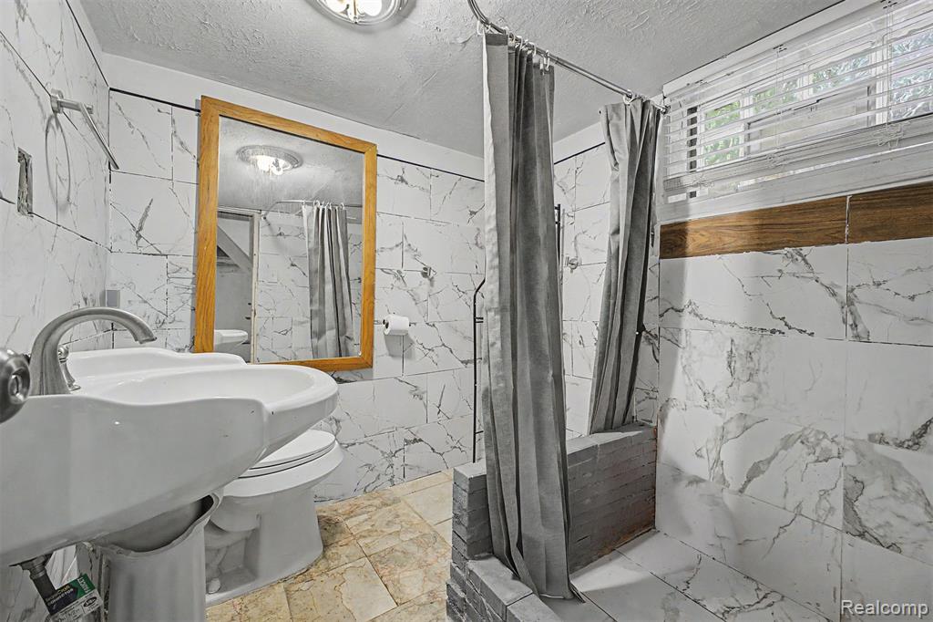 6539 Greenview Avenue, Detroit, MI 48228 — Photo 26
