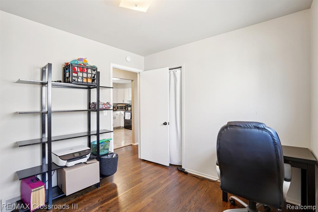 5578 Grindley Park Street, Dearborn Heights, MI 48125 — Photo 14