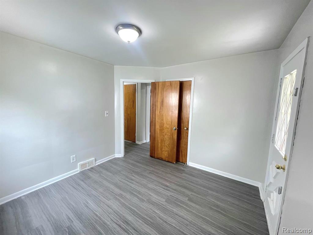 7843 Rutherford Street, Detroit, MI 48228 — Photo 22
