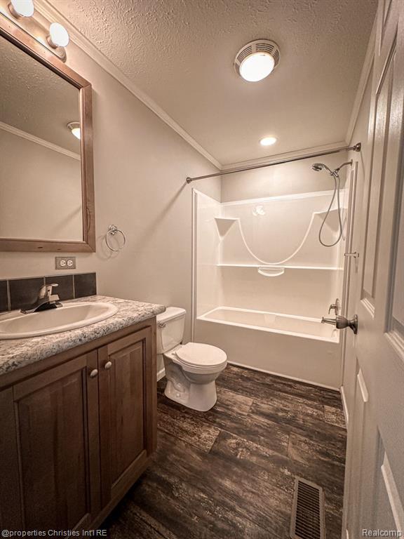 11201 SPRING ARBOR, South Lyon, MI 48178 — Photo 7