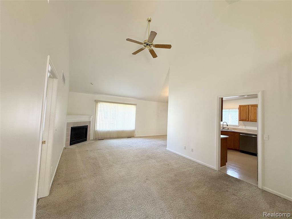 5765 Woodview Drive, Sterling Heights, MI 48314 — Photo 6