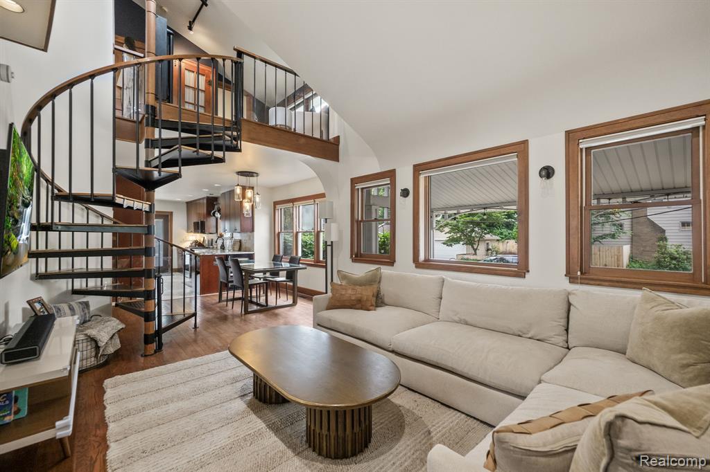 902 E 6th Street, Royal Oak, MI 48067 — Photo 6