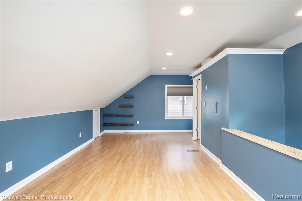 909 Hoffman Avenue, Royal Oak, MI 48067 — Photo 18
