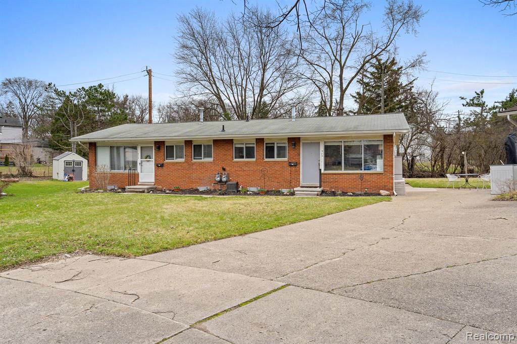 915 Evelyn Court, Ann Arbor, MI 48103 — Photo 21