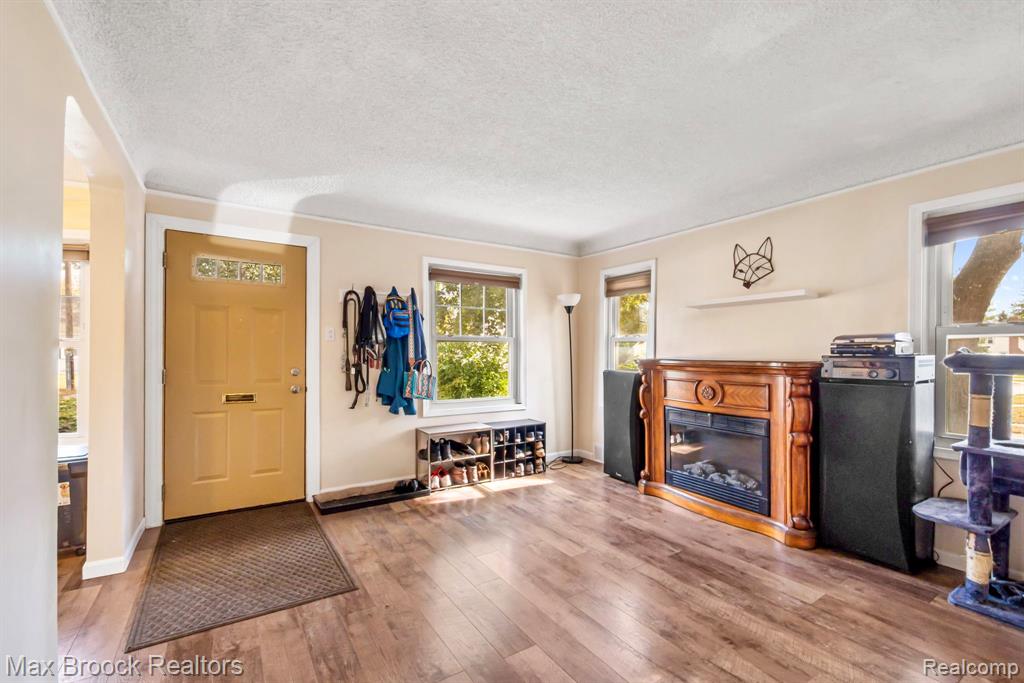 4428 Washington Street, Wayne, MI 48184 — Photo 7