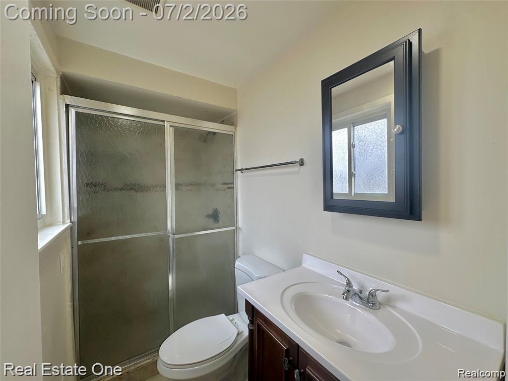 26950 ROCHELLE Street, Dearborn Heights, MI 48127 — Photo 10
