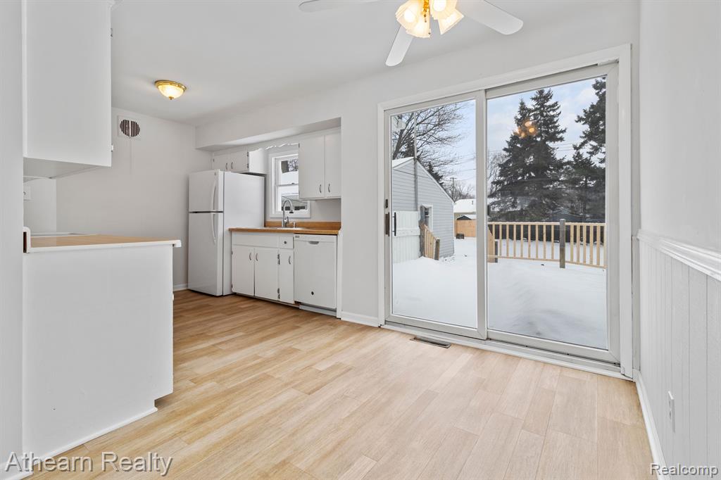 815 SOUTHWOOD Drive, Fenton, MI 48430 — Photo 15