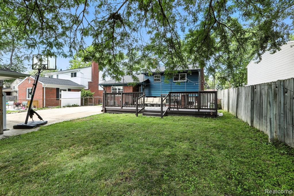 678 Shenandoah Drive, Clawson, MI — Photo 3
