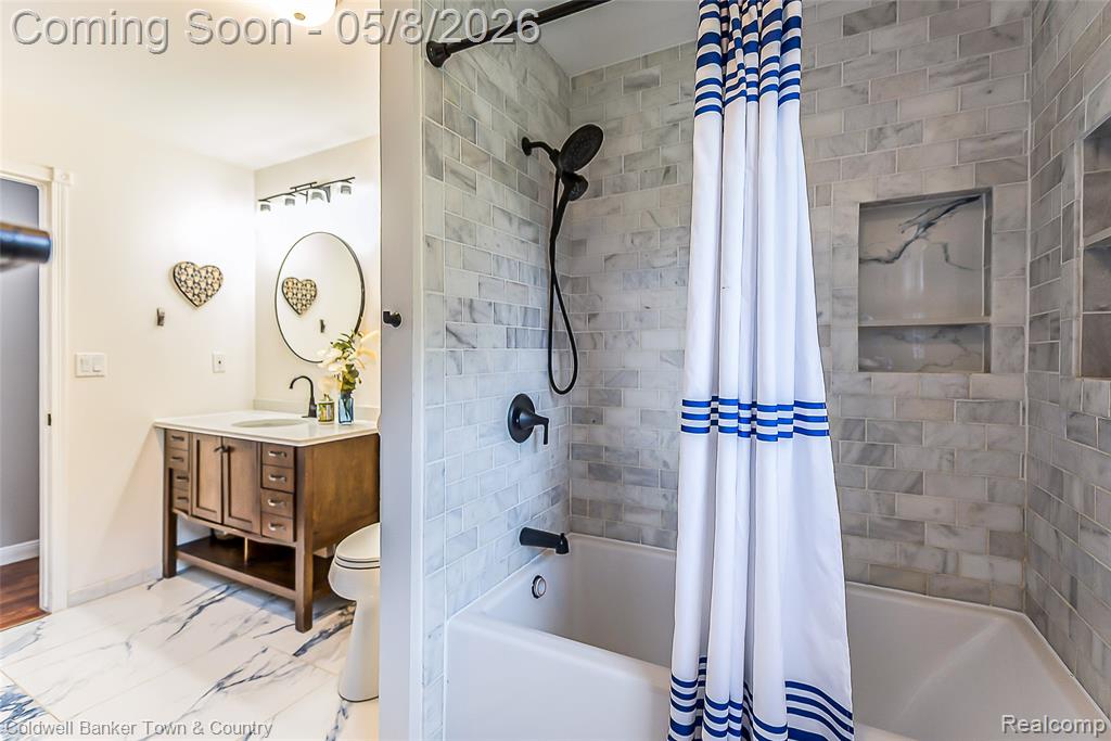 222 Bain Drive, Howell, MI 48855 — Photo 27