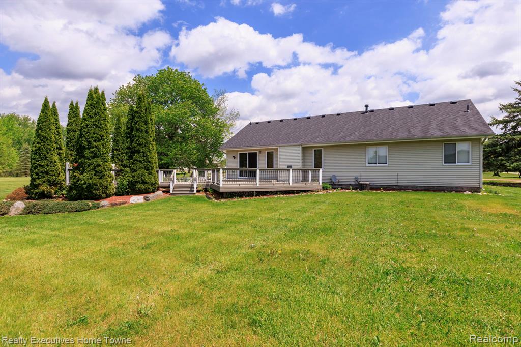 1041 Mackie Road, Almont, MI 48003 — Photo 21