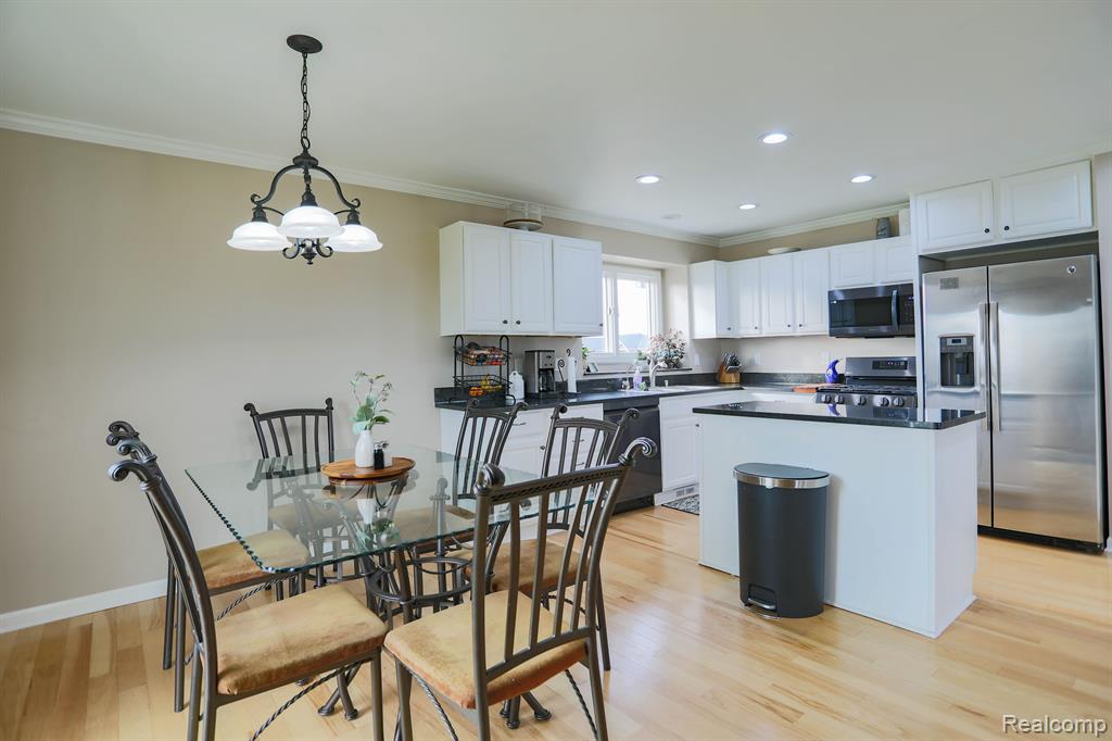 7058 OLDE FARM Trail, Almont, MI 48003 — Photo 23